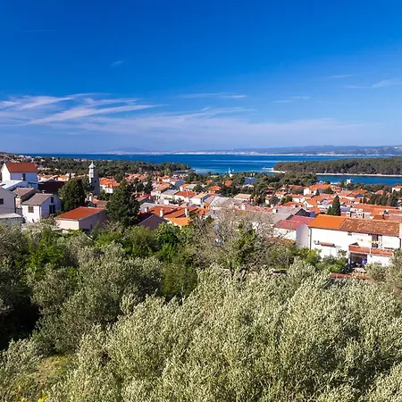 The Manzoni Family 4 Guest house Punat
